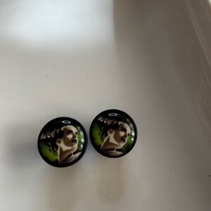 Vintage Style Earrings with Artistic Design